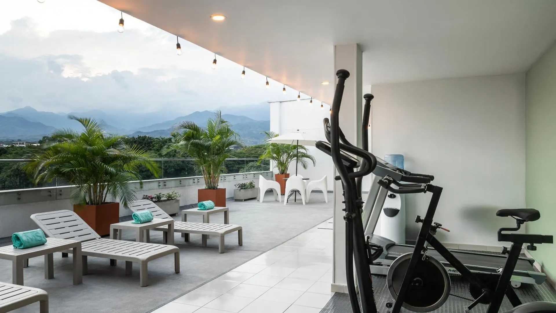 Hotel Ms Ciudad Jardin Cali